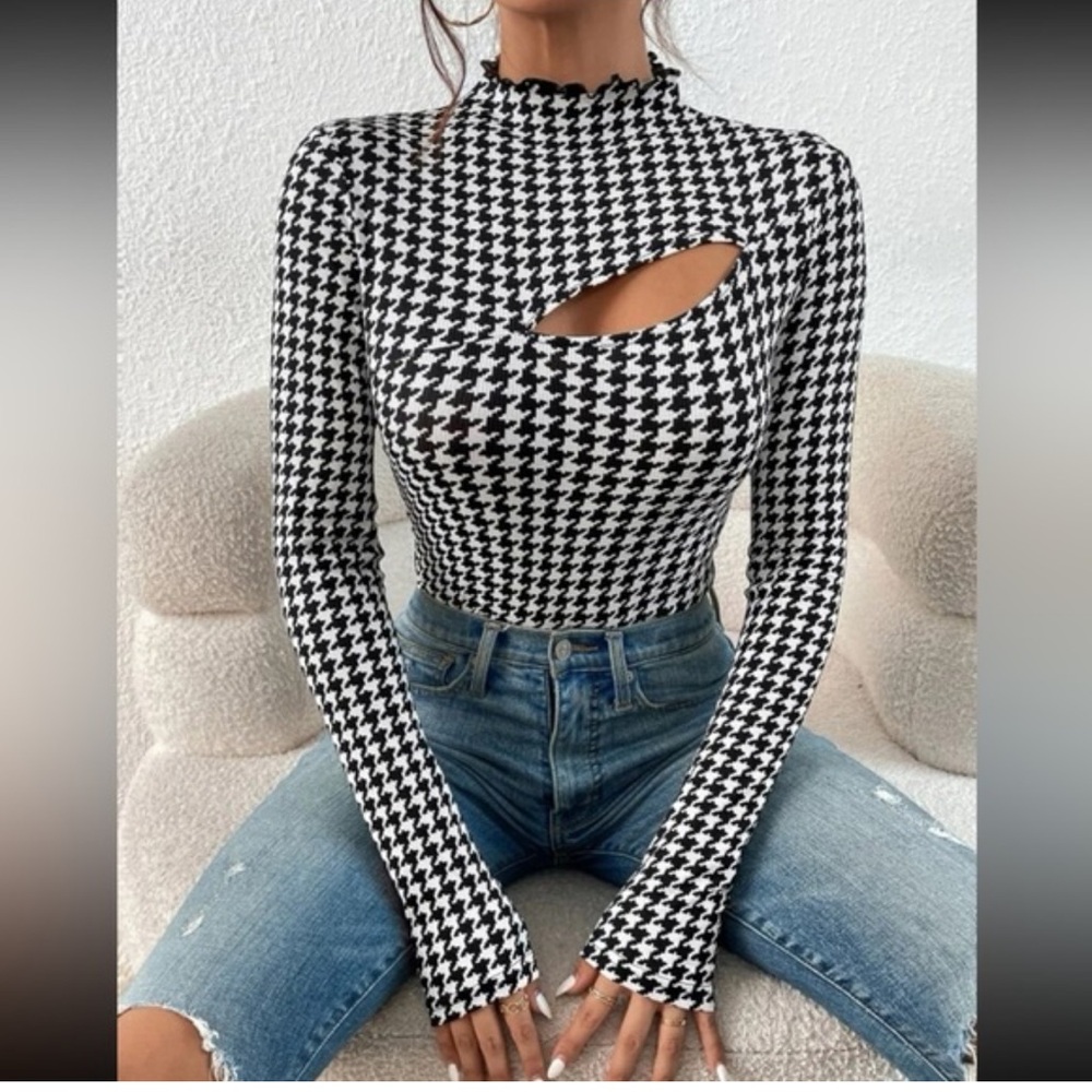 Lena Black and White Houndstooth Crop Top